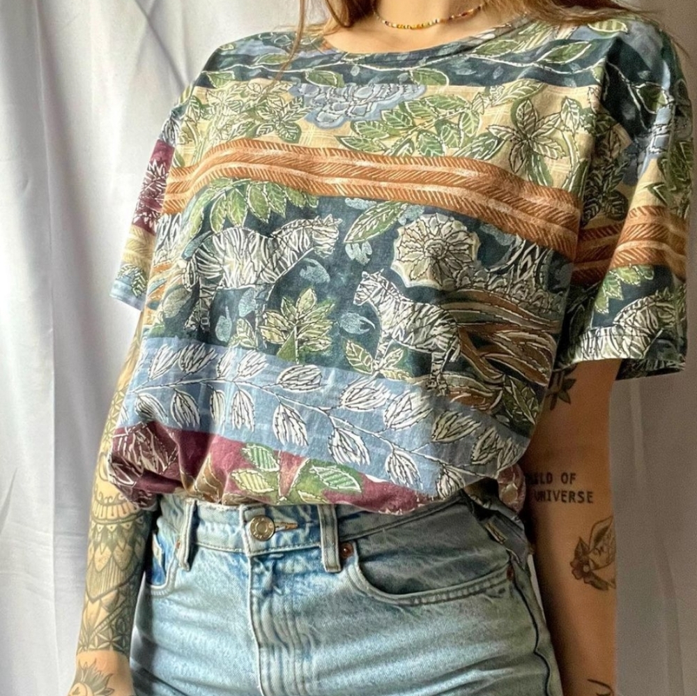 Vintage earthy print shirt